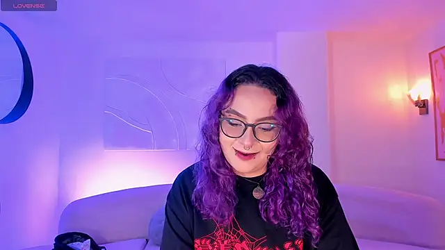 LoiseHarper online show from 2, 6, 2026