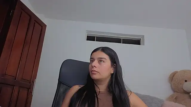 valerihouse  online show from 3, 5, 2026