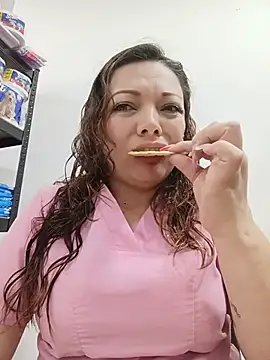 SAMANTHA--02 online show from 25, 5, 2026