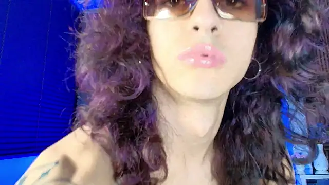 Divine      online show from 25, 6, 2026
