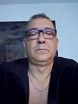 Snapshot of Soloyan chatting on 10, 12, 2024 Soloyan online show from 10, 12, 2024