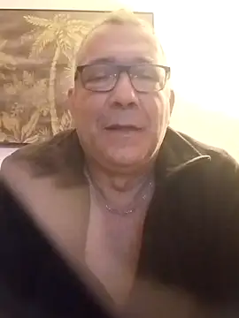 Snapshot of Soloyan chatting on 22, 12, 2024 Soloyan online show from 22, 12, 2024
