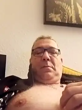 Snapshot of Soloyan chatting on 2, 1, 2025 Soloyan online show from 2, 1, 2025