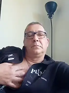 Snapshot of Soloyan chatting on 13, 1, 2025 Soloyan online show from 13, 1, 2025