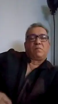 Snapshot of Soloyan chatting on 2, 2, 2025 Soloyan online show from 2, 2, 2025