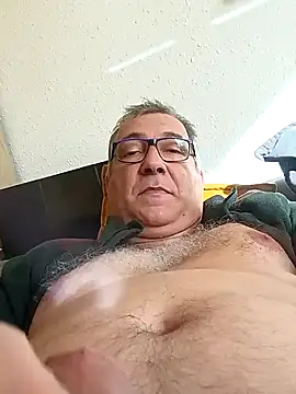 Snapshot of Soloyan chatting on 5, 2, 2025 Soloyan online show from 5, 2, 2025