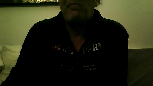 Snapshot of Soloyan chatting on 28, 9, 2025 Soloyan online show from 28, 9, 2025