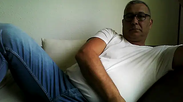 Snapshot of Soloyan chatting on 22, 10, 2025 Soloyan online show from 22, 10, 2025