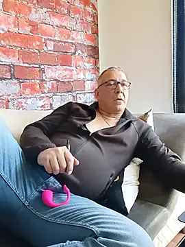 Soloyan online show from 12, 3, 2026