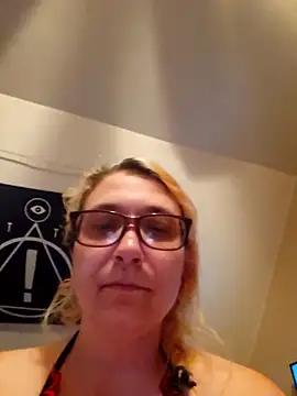 Thatonebinch online show from 8, 5, 2026