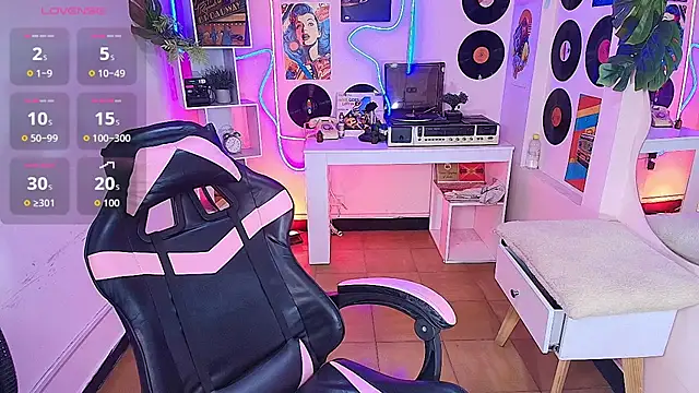 Snapshot of Duulce_mia chatting on 17, 6, 2026 Duulce mia online show from 17, 6, 2026