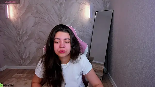 Trisha Moore online show from 6, 6, 2026