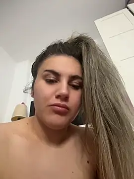 SensualQueenX online show from 4, 5, 2026