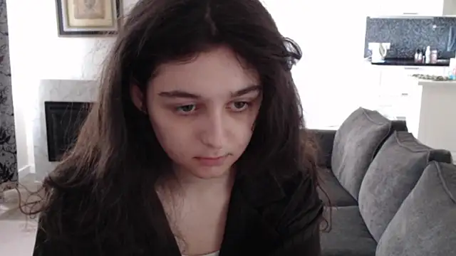 cute lilia online show from 14, 5, 2026