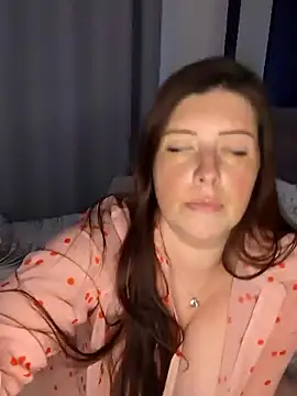 Snapshot of SweetLaurenXX chatting on 15, 5, 2026 SweetLaurenXX online show from 15, 5, 2026