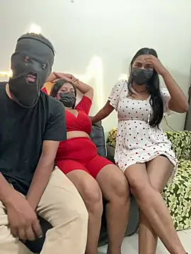 MUSKANHOTCOUPLE online show from 12, 5, 2026