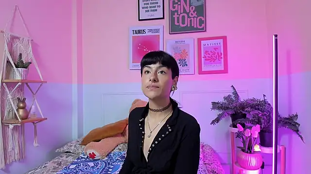 Dakota Blake online show from 9, 5, 2026