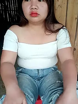Lily Henry online show from 9, 5, 2026