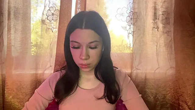BellaLoveHugs online show from 6, 5, 2026