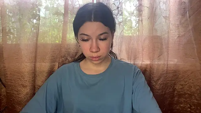 BellaLoveHugs online show from 15, 5, 2026