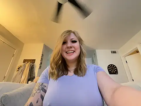 blonde  baby online show from 13, 5, 2026