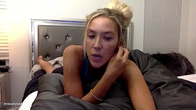 Misss alyssaaa online show from 9, 6, 2026
