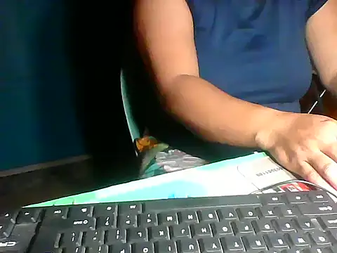 MommyKaye30 online show from 27, 5, 2026