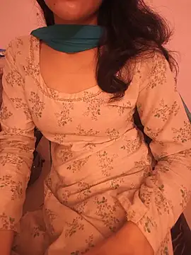 Snapshot of zoya_baby_ chatting on 6, 6, 2026 zoya baby online show from 6, 6, 2026