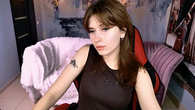 LolaDominara online show from 18, 7, 2026