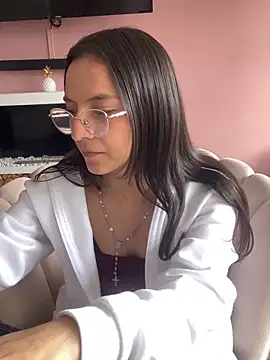 LucyPink  online show from 5, 5, 2026
