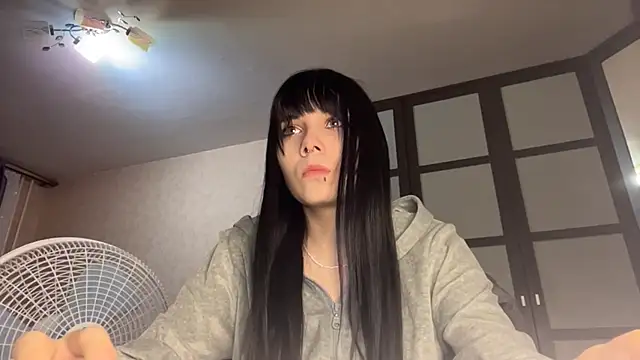 gothicq online show from 11, 5, 2026
