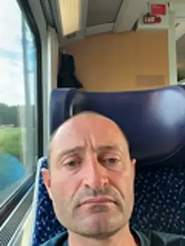 Snapshot of vladgree chatting on 17, 5, 2026 vladgree online show from 17, 5, 2026