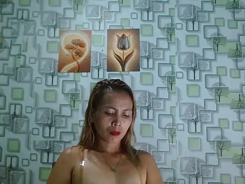 Sweet Crystal69 online show from 10, 5, 2026