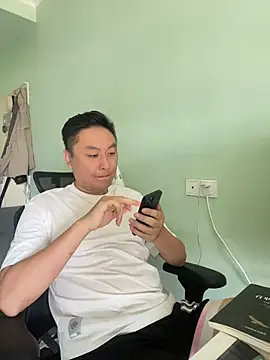 mrcake666 online show from 4, 8, 2026