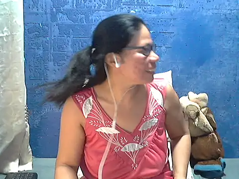 hotchilimom online show from 16, 5, 2026