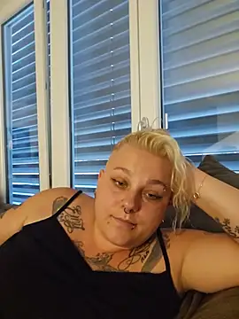 Lady Peggi online show from 3, 7, 2026