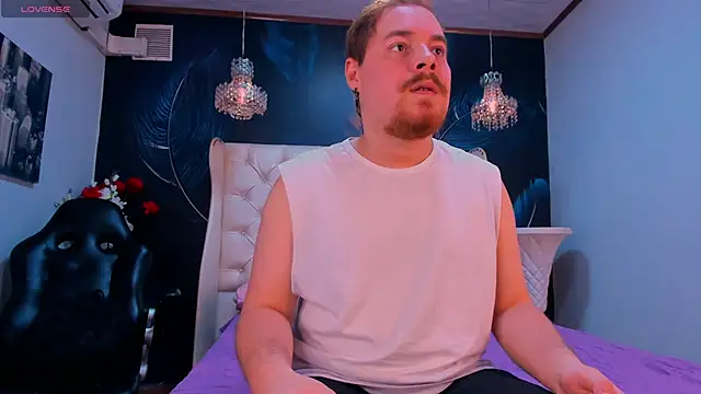 GingerHott  online show from 9, 5, 2026