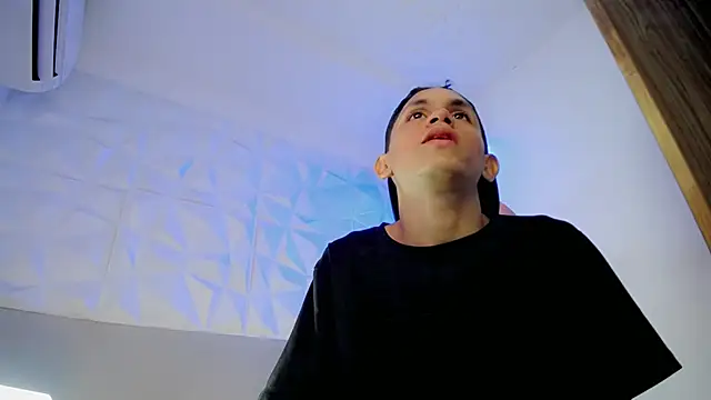 sombra 18 online show from 22, 7, 2026