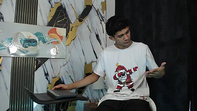 Snapshot of TWINKS_BOYSX chatting on 9, 6, 2026 TWINKS BOYSX online show from 9, 6, 2026