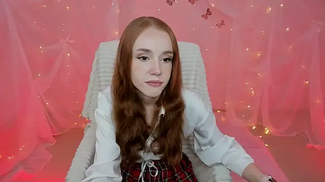 MilaSiren online show from 12, 5, 2026