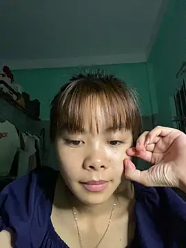 Snapshot of Cry_sexy chatting on 7, 5, 2026 Cry sexy online show from 7, 5, 2026
