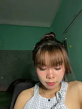 Snapshot of Cry_sexy chatting on 26, 5, 2026 Cry sexy online show from 26, 5, 2026