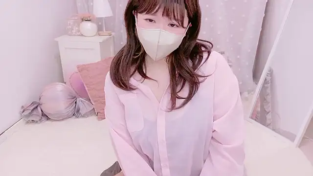  MOMOsan online show from 15, 5, 2026