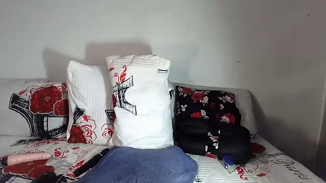 WhiteBunny JJ online show from 27, 6, 2026