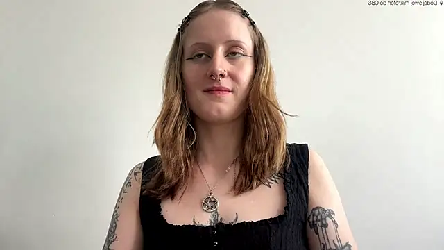LaraLovely online show from 4, 6, 2026