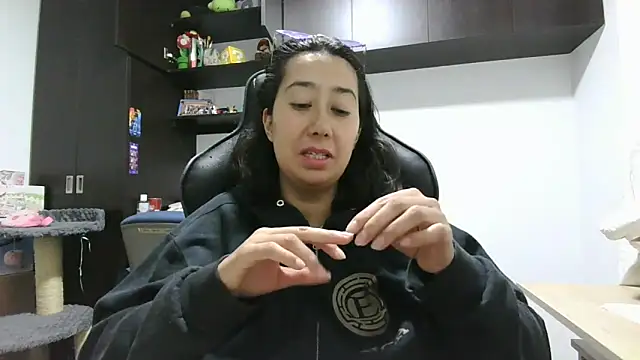 Snapshot of saramaSS chatting on 27, 5, 2026 saramaSS online show from 27, 5, 2026