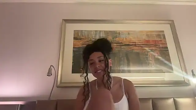 Snapshot of curlyheadedcutie101 chatting on 2, 6, 2026 curlyheadedcutie101 online show from 2, 6, 2026