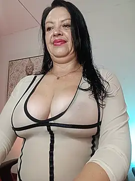Snapshot of EvaRoberts_1 chatting on 17, 7, 2026 EvaRoberts 1 online show from 17, 7, 2026