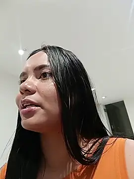 Eva-Apple online show from 9, 5, 2026