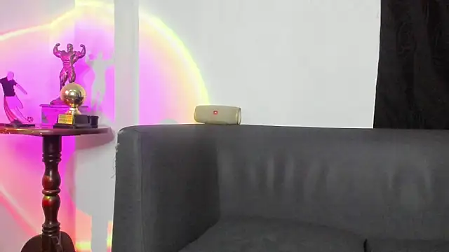 AlexRoyce  online show from 12, 5, 2026
